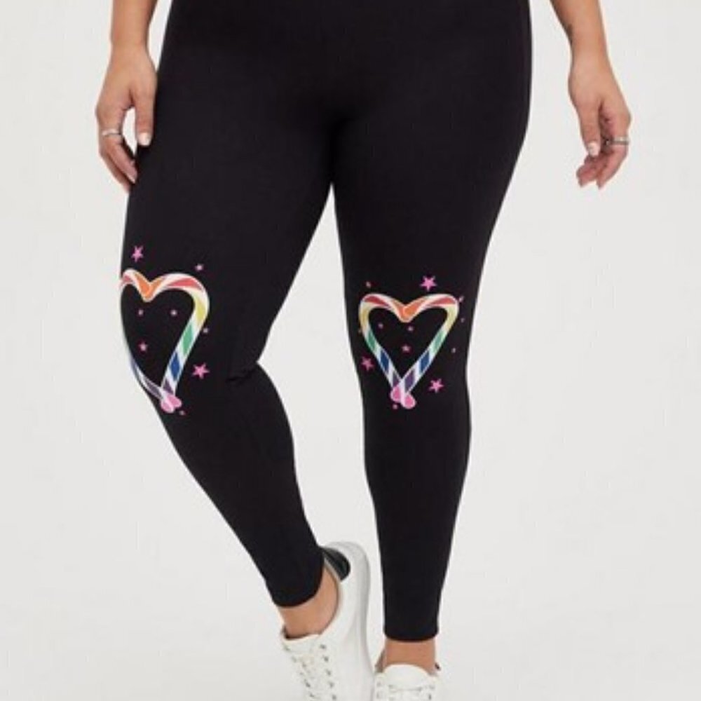 Torrid - Full Length Signature Waist Knee Print Legging in Candy Cane Knee‌‌‌